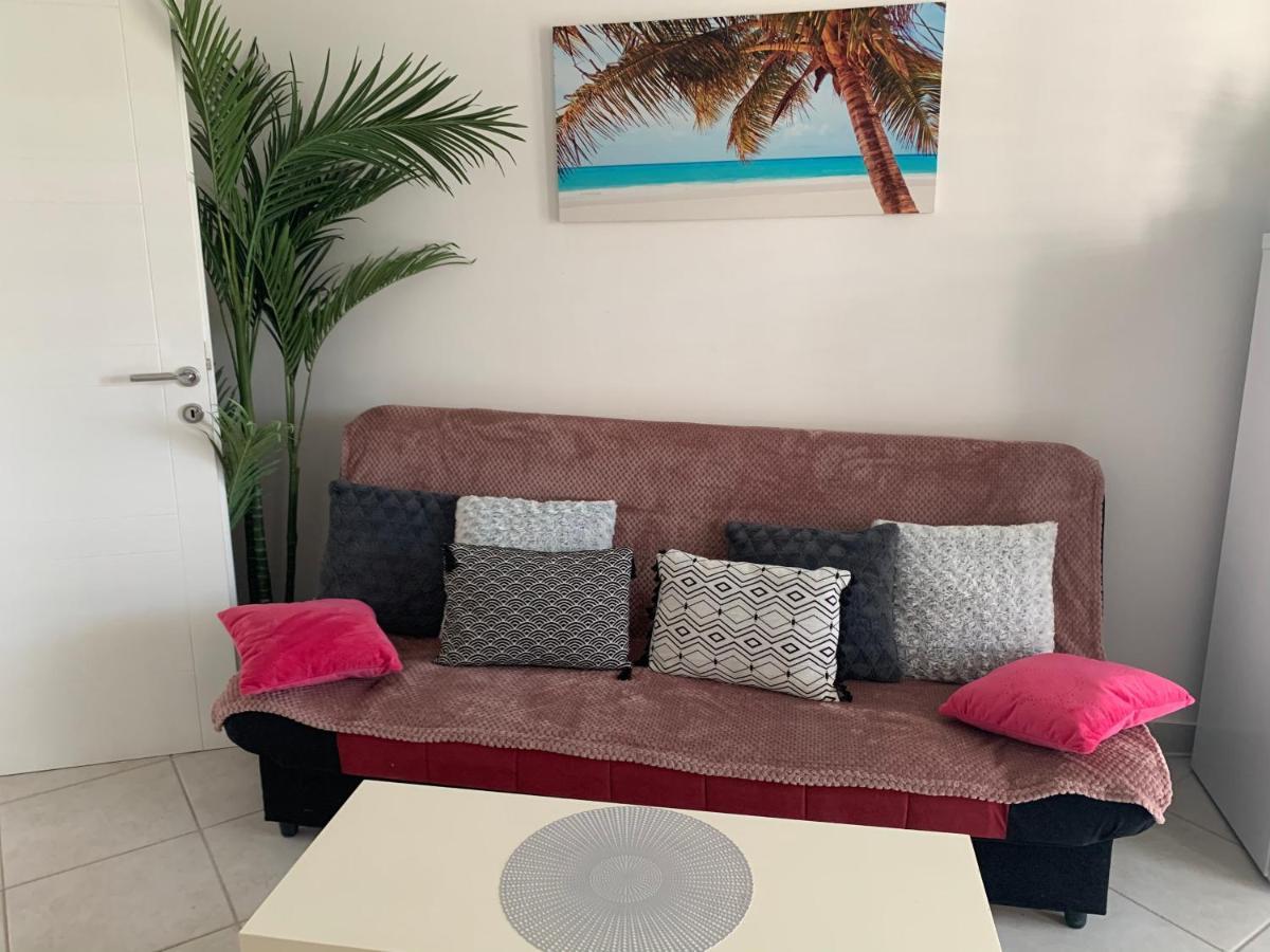 Roxsi Apartment