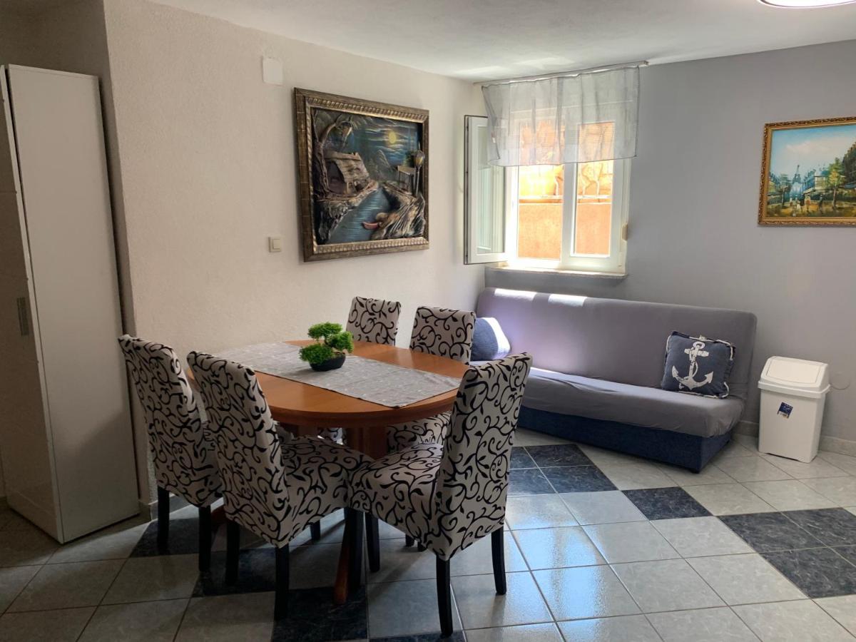 Apartment Roxsi Novalja