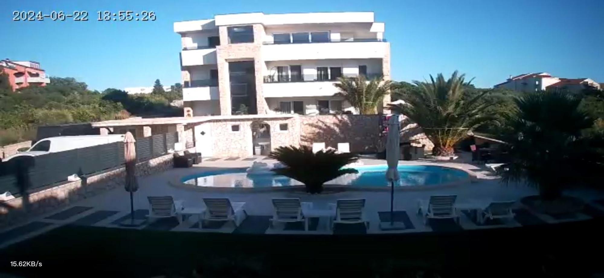 Apartment Roxsi Novalja