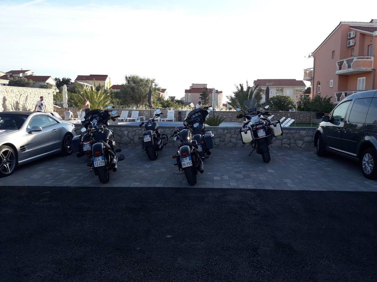 Roxsi Apartament Novalja